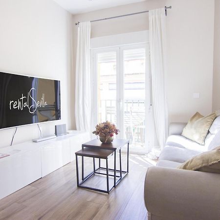 RentalSevilla Luminoso apartamento en pleno centro Exterior foto