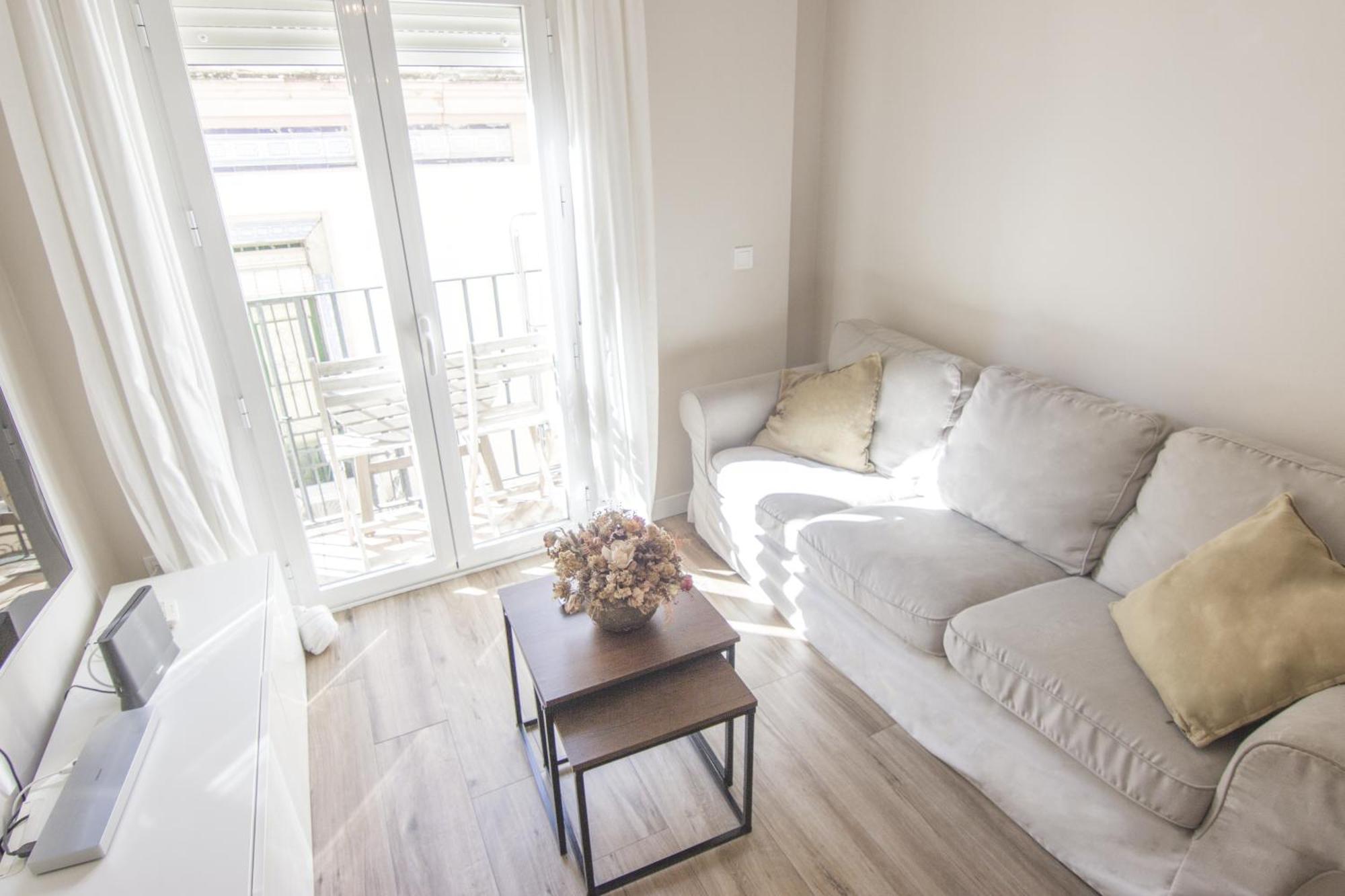 RentalSevilla Luminoso apartamento en pleno centro Exterior foto